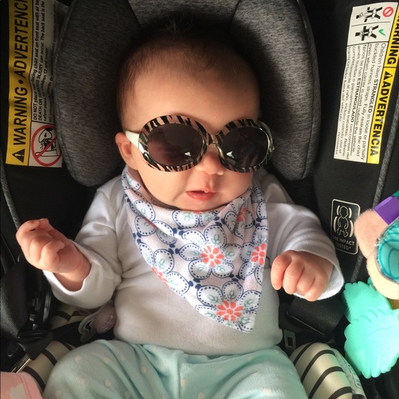 Meet your Posher, Debra - Picture 2 of 4